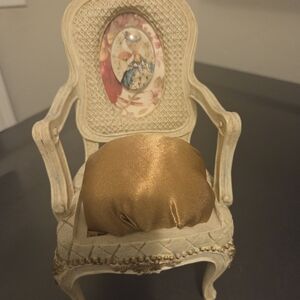 Vintage Style Decorative Chair with Gold Cushion